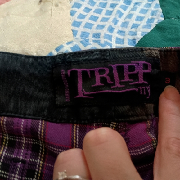 Purple Plaid Knee Length Pants - Picture 9 of 16